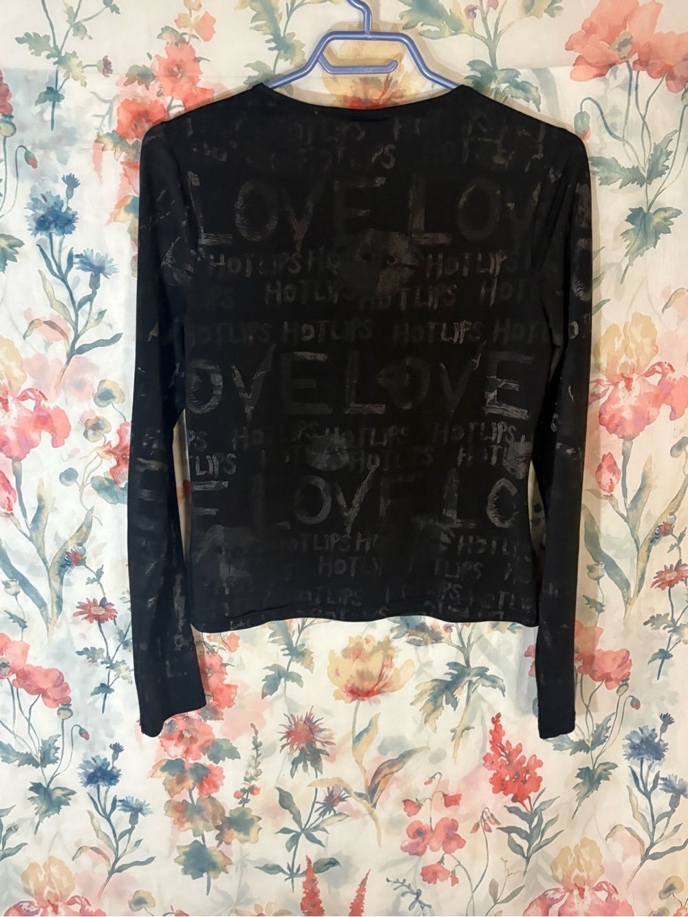 Vintage REQUEST Black Long Sleeve Graphic 'LOVE' Top - Picture 5 of 8